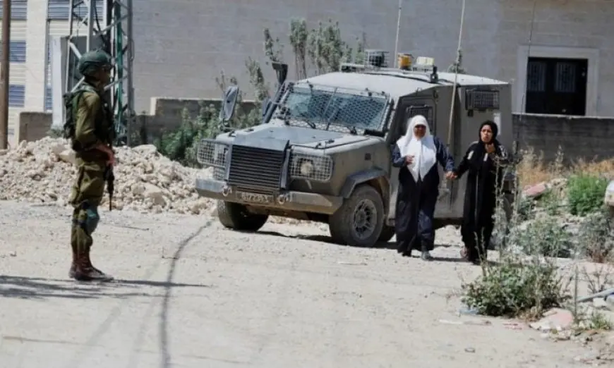 نازحون فلسطينيون يطالبون بالعودة لمخيماتهم في طولكرم