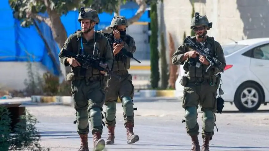 الاحتلال يخلي 24 عائلة من منازلها في مخيم بلاطة