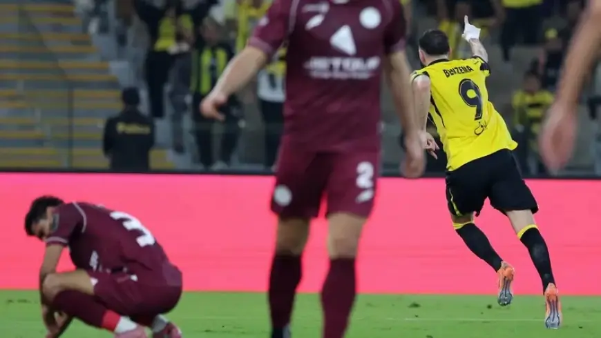 "هاتريك" بنزيمة ينقل الاتحاد إلى نصف نهائي كأس الملك