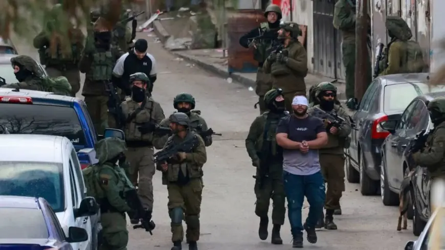 اقتحامات وفوضى.. الاحتلال يعتقل عشرات الفلسطينيين في سلفيت وبيت لحم والخليل