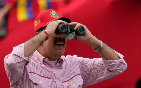 نيويورك تايمز: خوفاً من ضربة أميركية.. مادورو يغيّر مكان نومه بانتظام