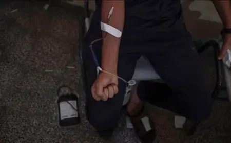 حملة "دمنا واحد".. نقل 4 آلاف وحدة دم من الضفة إلى غزة