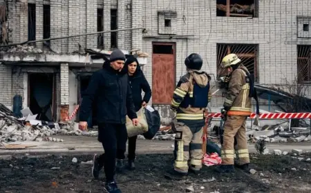 هجوم روسي على سومي الأوكرانية.. موسكو تعلق الرحلات الجوية في 4 مطارات