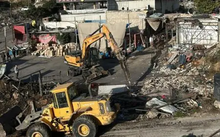 الاحتلال يهدم منزلا ويخلي آخر في حوسان غرب بيت لحم