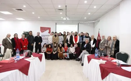 مشاركة شابات في حوار طاولة مستديرة حول تعزيز السلام والحوكمة الشاملة