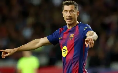 ليفاندوفسكي يعترف: برشلونة طلب مني التوقف عن تسجيل الأهداف