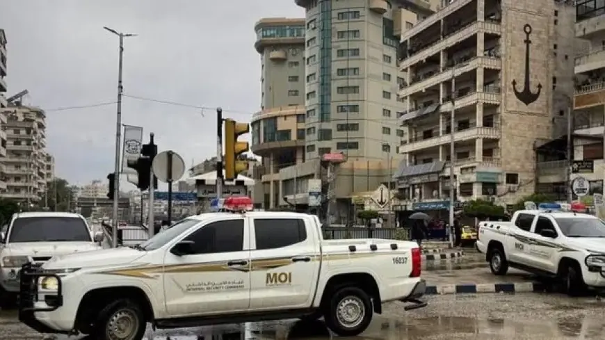 سوريا.. توقيف 5 ضباط بتهم ارتكاب جرائم حرب في عهد النظام المخلوع