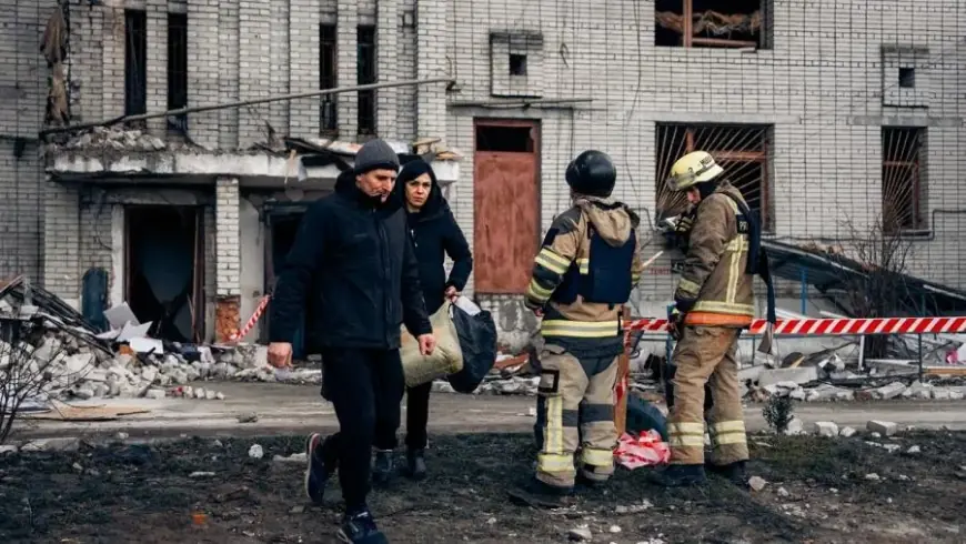 هجوم روسي على سومي الأوكرانية.. موسكو تعلق الرحلات الجوية في 4 مطارات