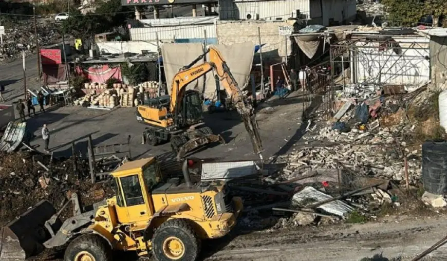 الاحتلال يهدم منزلا ويخلي آخر في حوسان غرب بيت لحم