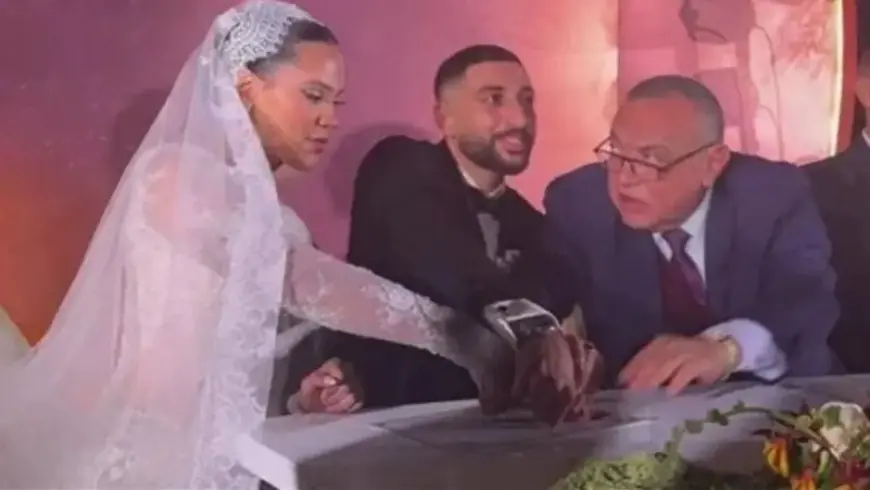 حنان ترك غابت عن حفل زفاف ابنها.. وهنأته بـ"ستوري"