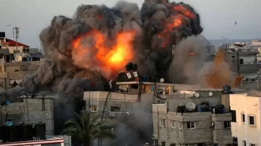 غزة تشهد تصعيدا ميدانيا.. قصف جوي وبري مكثف من الاحتلال