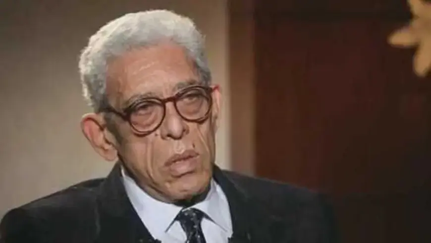 وفاة المخرج المصري داود عبد السيد صاحب "الكيت كات"