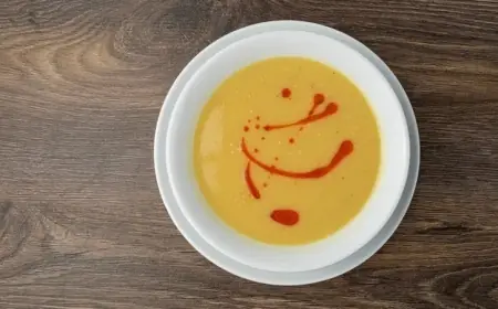 شوربة العدس.. دفء الشتاء مع فوائد غذائية لا تُقدّر بثمن