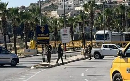 الاحتلال يواصل إغلاق المدخل الرئيسي لبلدة ترمسعيا شمال رام الله