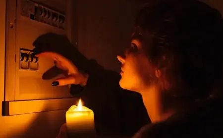 حادث غامض يغرق عاصمة غرينلاند في الظلام الدامس