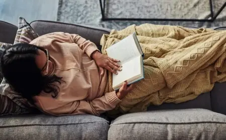 لمن يفضل قضاء العطلات الأسبوعية بالمنزل.. 8 صفات تميزك عن غيرك