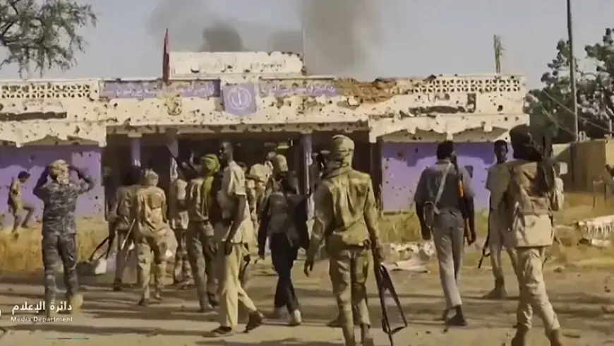 28 قتيلاً.. مسيرة للدعم السريع تستهدف مقراً للجيش في سنجة