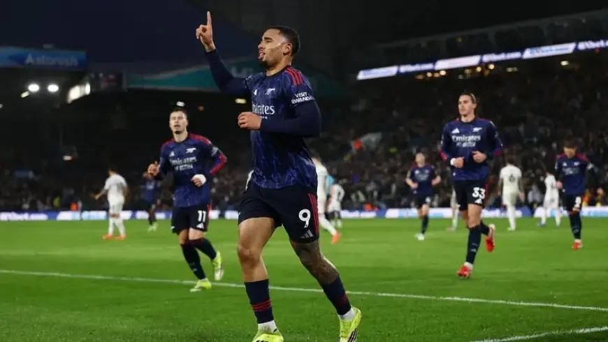 أرسنال يعود إلى الانتصارات برباعية ليدز