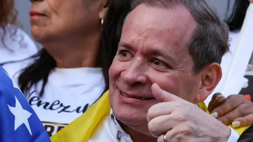 بعد ساعات من إطلاق سراحه.. إعادة اعتقال سياسي فنزويلي معروف