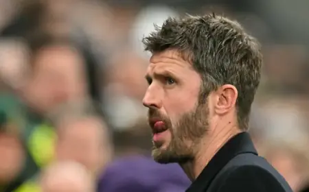 "لا يوجد ما يقال".. كاريك يقلل من شأن انتقادات سكولز