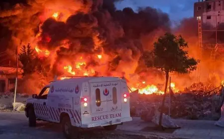 8 شهداء في غارات للاحتلال واستهداف مركزي إسعاف في لبنان