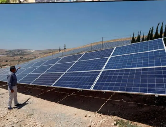 تجميد نظام “صافي الفوترة” بعد جدل واسع… دعوات لتعزيز الاستثمار في الطاقة الشمسية