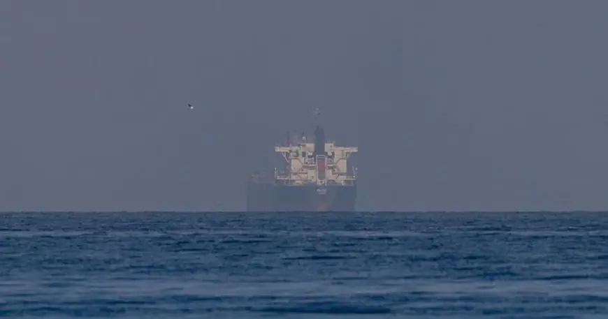 قطر تعلن اعتراض صواريخ كروز إيرانية وإصابة ناقلة نفط قبالة رأس لفان