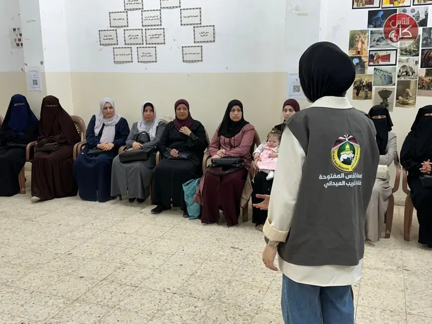 طالبات الإرشاد والصحة النفسية في جامعة القدس المفتوحة ينظمن يومًا ترفيهيًا نفسيًا لأمهات وزوجات الأسرى