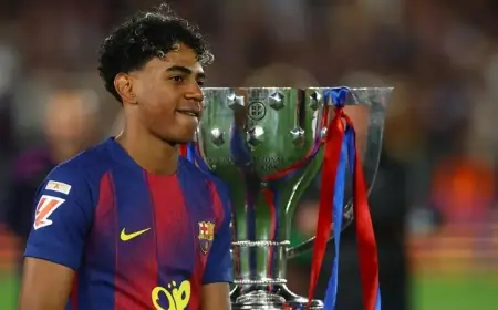 بعد الجدل.. مدرب برشلونة يعلق على رفع يامال علم فلسطين
