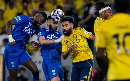 سيناريو دراماتيكي.. الهلال يتعادل مع النصر بخطأ فادح ويؤجل الحسم