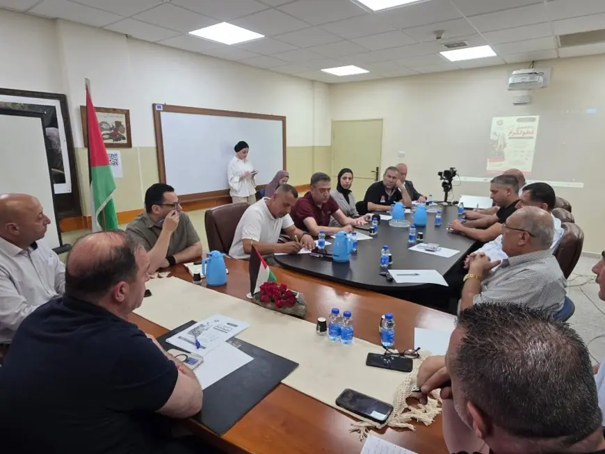 كميل يطلع على مبادرة "رد الجميل لطولكرم" بالشراكة مع فضائية معا ومجموعة من الإعلاميين