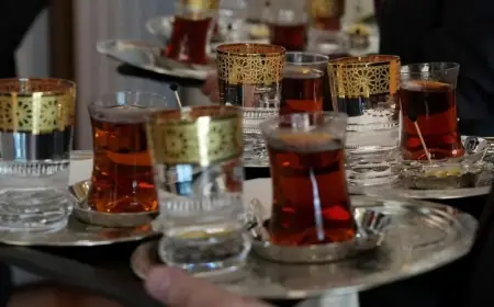 احذر.. كوب الشاي قد ينطوي على مخاطر صحية خفية