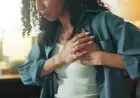 أكثر من الرجال.. أمراض القلب تكسر حاجز العمر لدى النساء