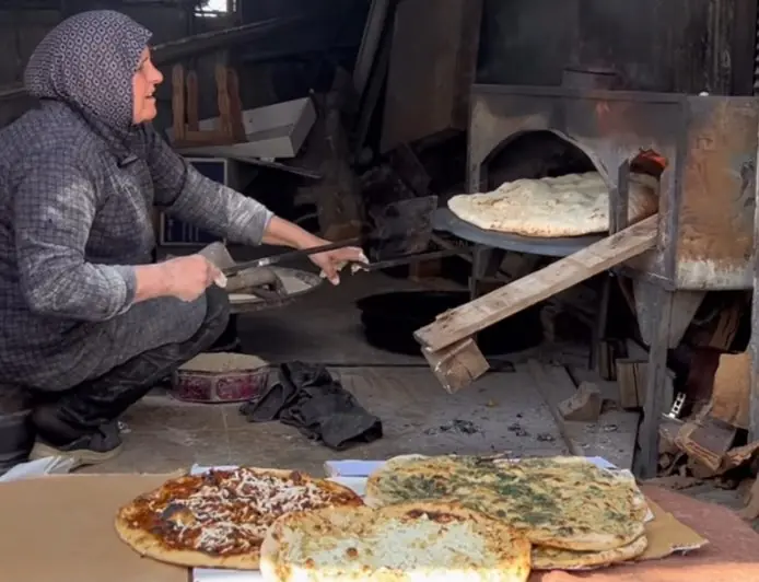 أمينة حامد.. من عجينة الانتفاضة إلى مشروع يحمل نكهة أيام زمان