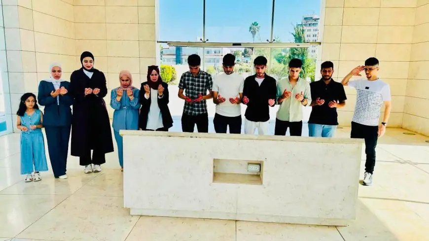 في يوم الشباب العالمي… شباب الخليل وشبيبة الياسر أمام ضريح الشهيد ياسر عرفات