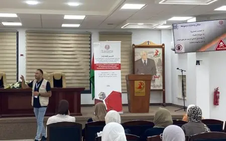 بلدية طولكرم تبحث مع جمعية التطوير الاقتصادي والاجتماعي آفاق التعاون لخدمة المجتمع