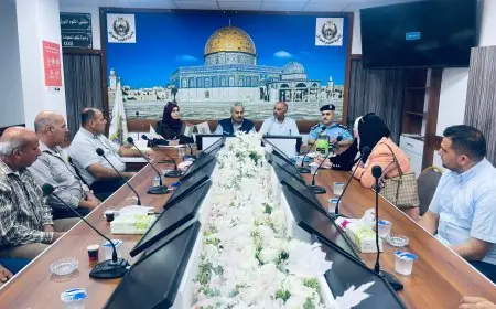 بلدية الكوم والمورق تبحث مع وفد من الشرطة أوضاع المناطق المهددة واعتداءات المستوطنين
