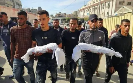 وفاة طفلتين إثر حريق اندلع في خيمة للنازحين بمواصي خان يونس